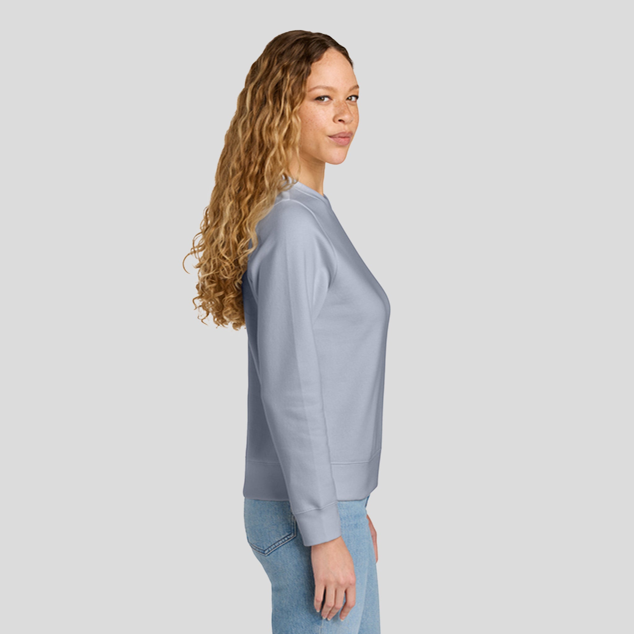 Womenโs V.I.T.โข Fleece Crew | Icelandic Purple