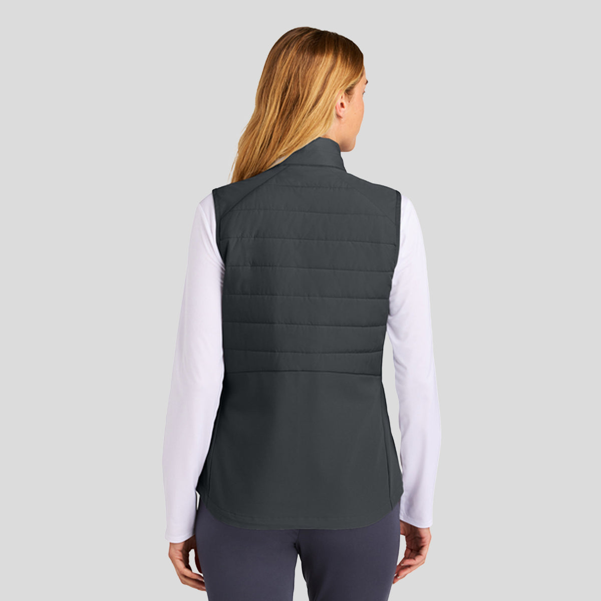 Womenโs Teknical Hybrid Vest | Iron Grey