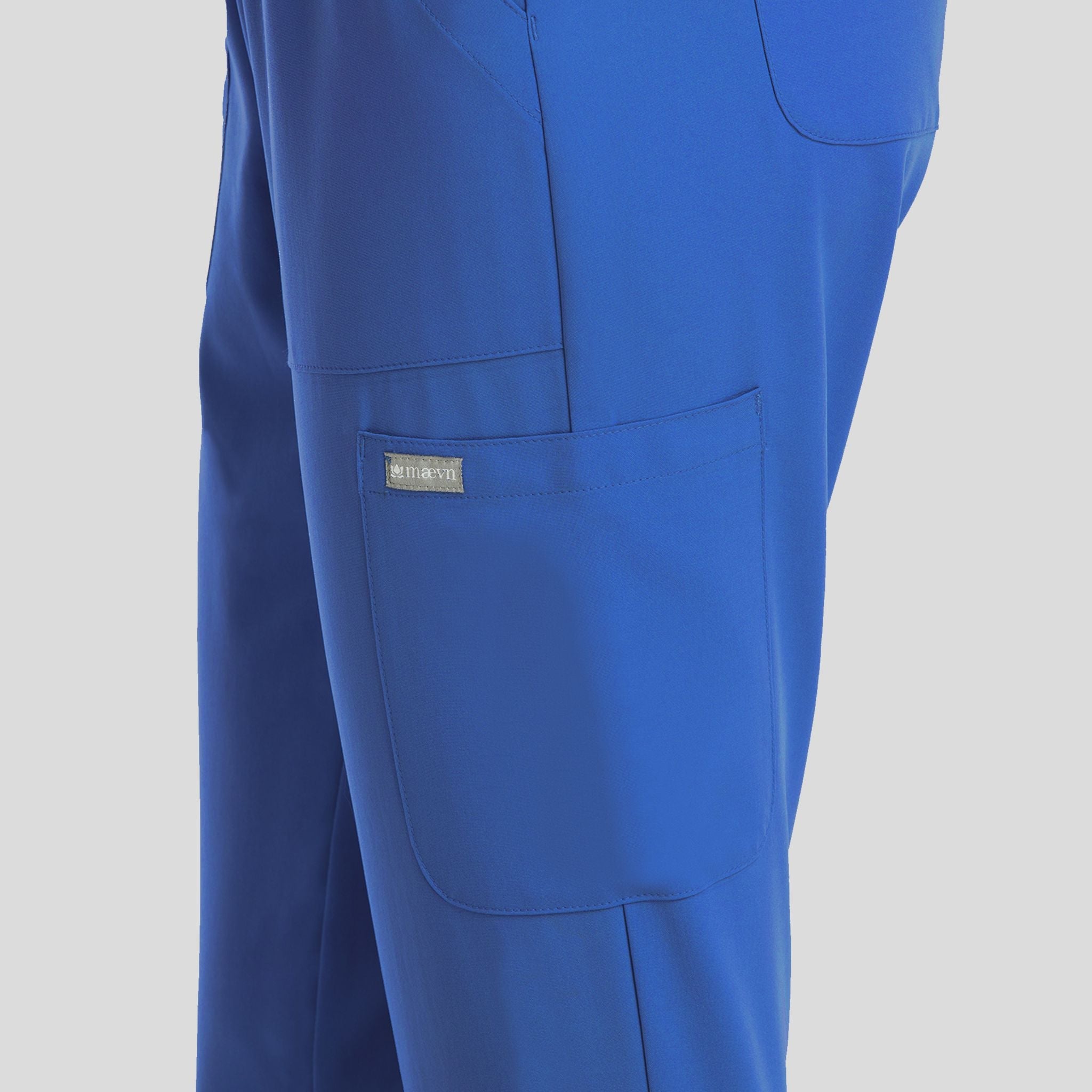 Maevn_Momentum_5091_royal_detail